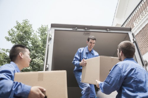 Local waste separation and recycling process in the borough